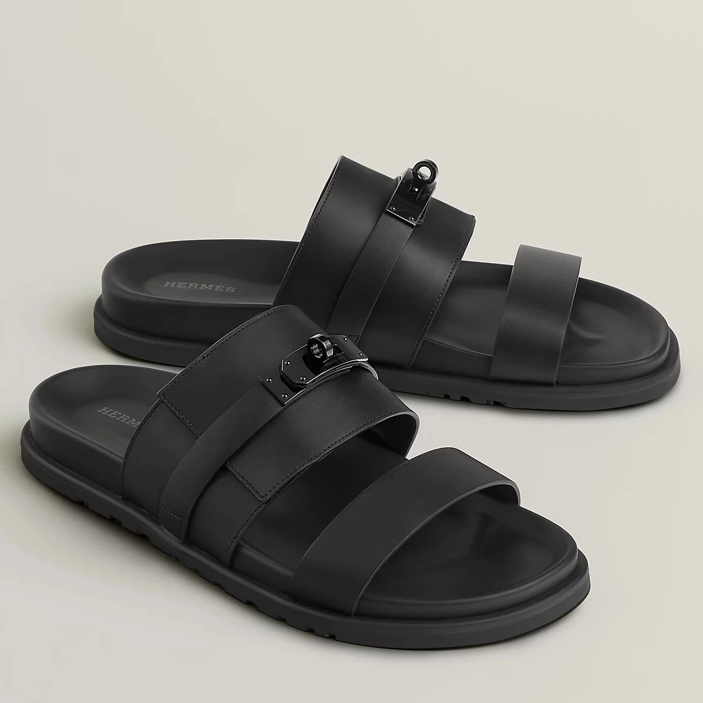 HERMES MEN'S JACKSON SANDAL IN BLACK CALFSKIN - HMSD042