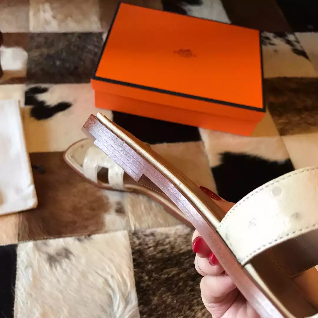 HERMES ORAN SLIDE SANDALS IN BETON OSTRICH LEATHER- HMSD066