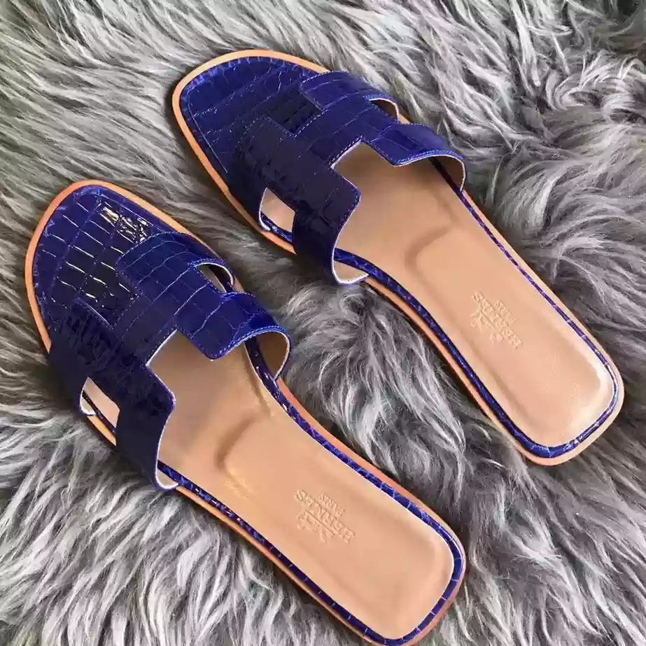 HERMES ORAN SLIDE SANDALS IN BLUE ELECTRIC SHINY NILOTICUS CROCODILE SKIN- HMSD060