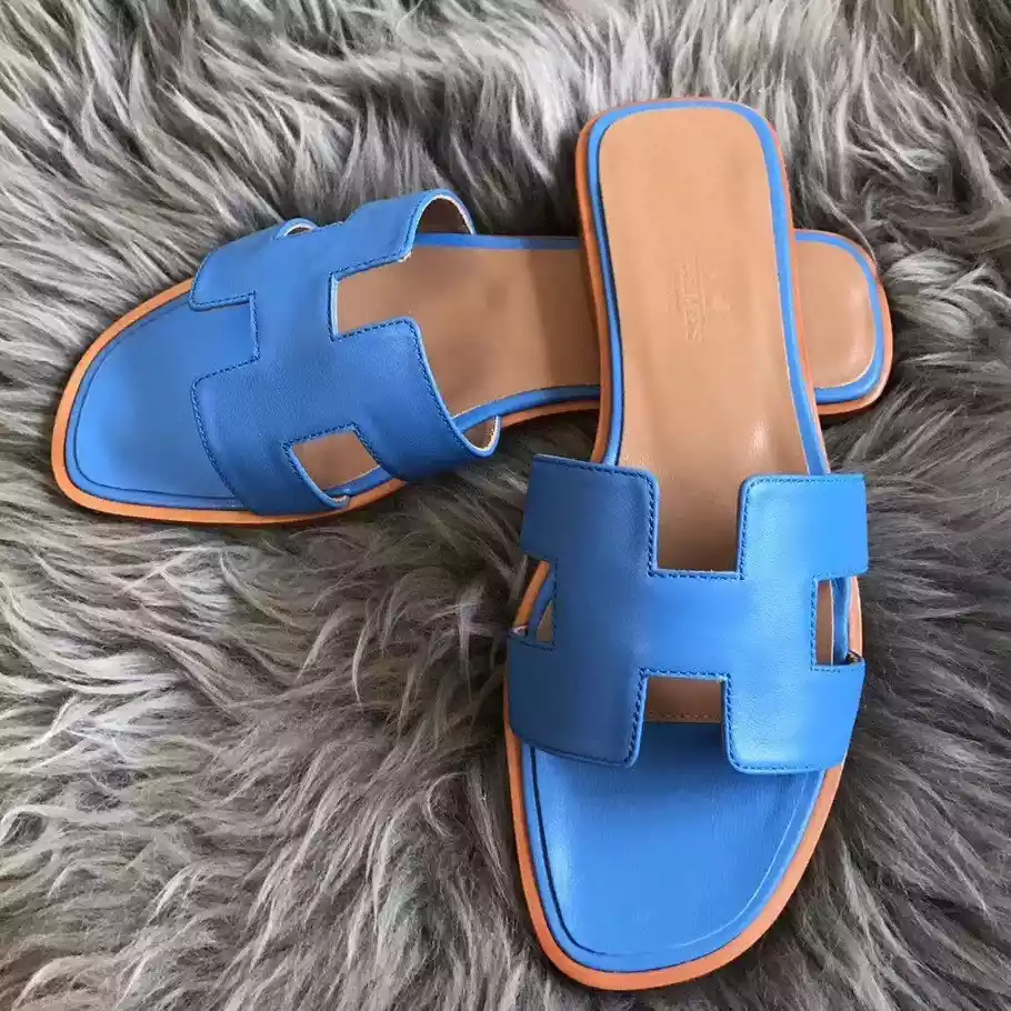HERMES ORAN SLIDE SANDALS IN BLUE SWIFT CALFSKIN - HMSD124