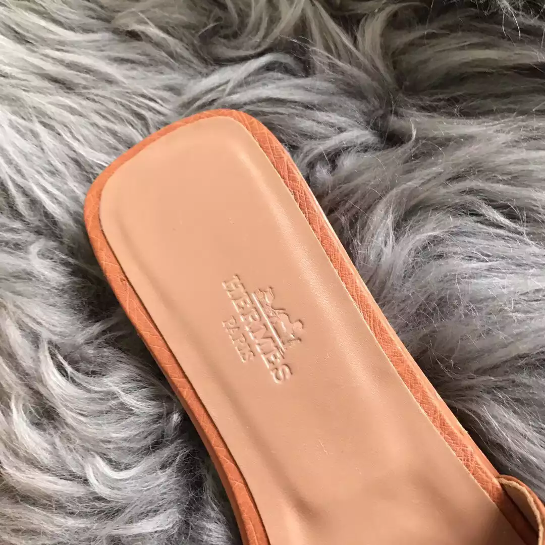 HERMES ORAN SLIDE SANDALS IN BROWN OSTRICH LEATHER - HMSD077