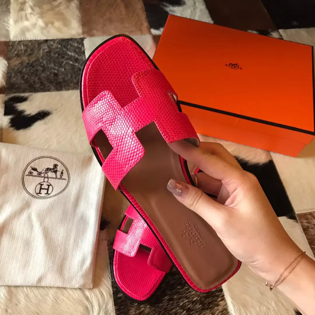 HERMES ORAN SLIDE SANDALS IN RED LIZARD LEATHER - HMSD121