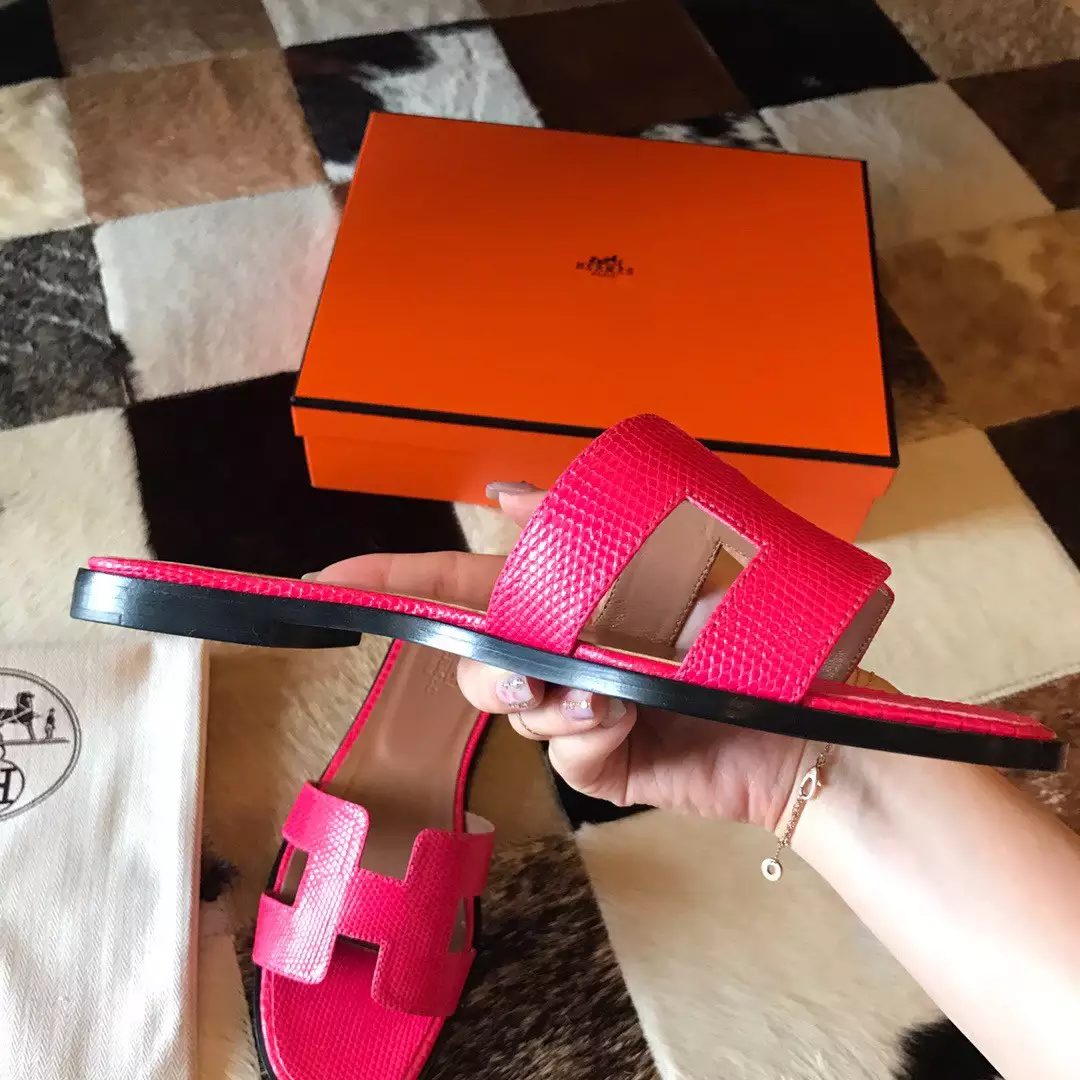 HERMES ORAN SLIDE SANDALS IN RED LIZARD LEATHER - HMSD121