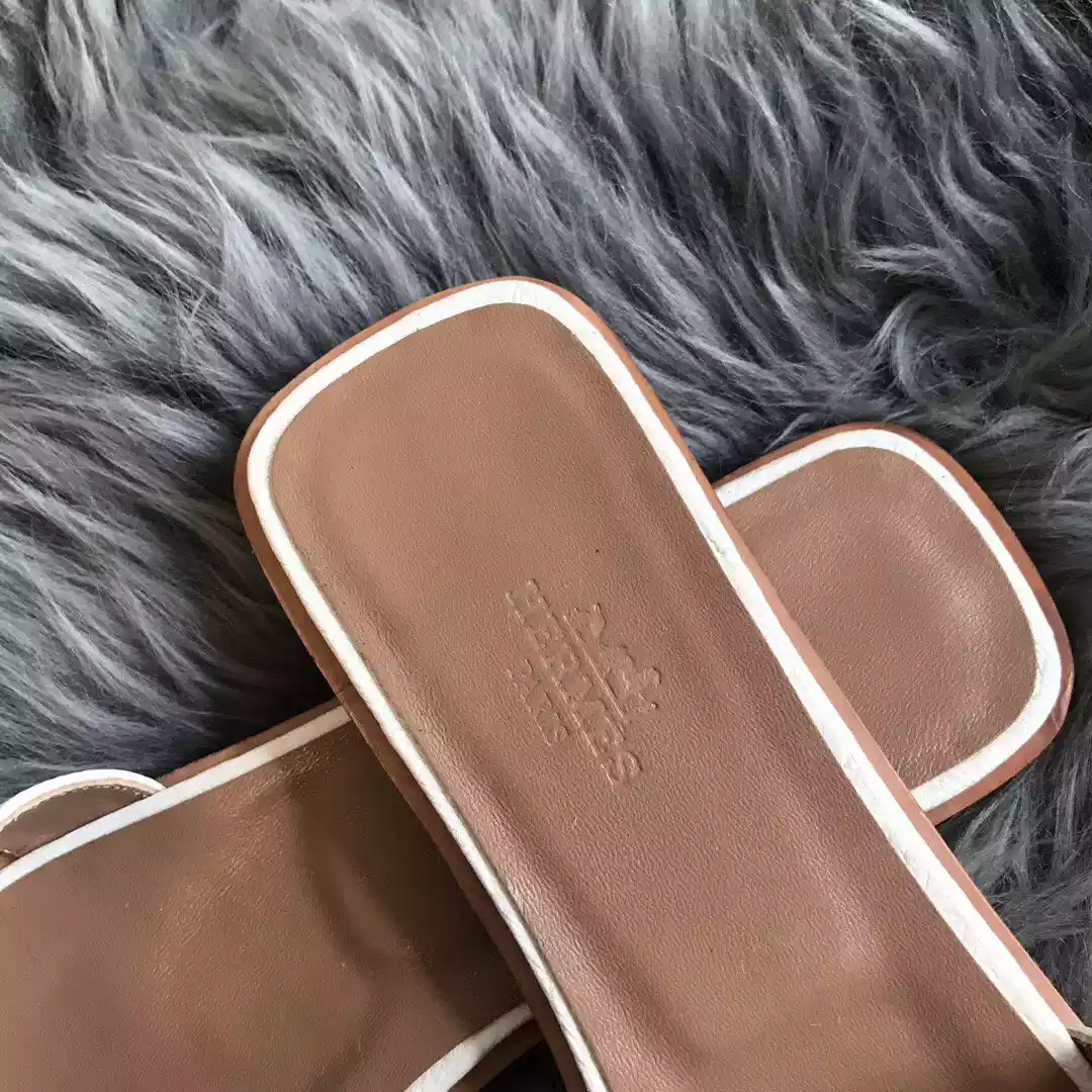 HERMES ORAN SLIDE SANDALS IN WHITE OSTRICH LEATHER - HMSD082