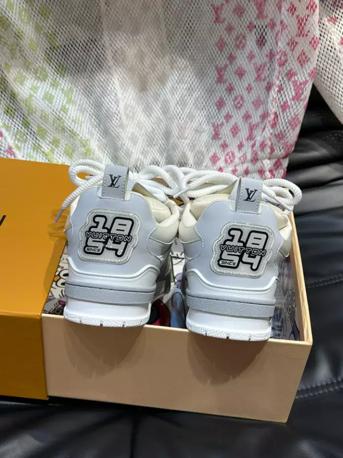 LV SKATE SNEAKERS