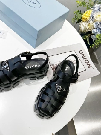 PRADA FOAM SANDALS IN BLACK RUBBER - PSD001