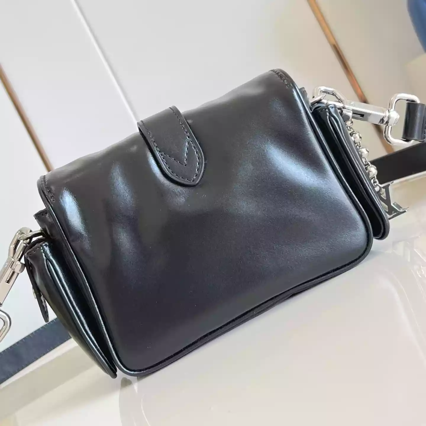 CARGO WEARABLE WALLET BLACK CALF LEATHER - LW316 CARGO WEARABLE WALLET BLACK CALF LEATHER