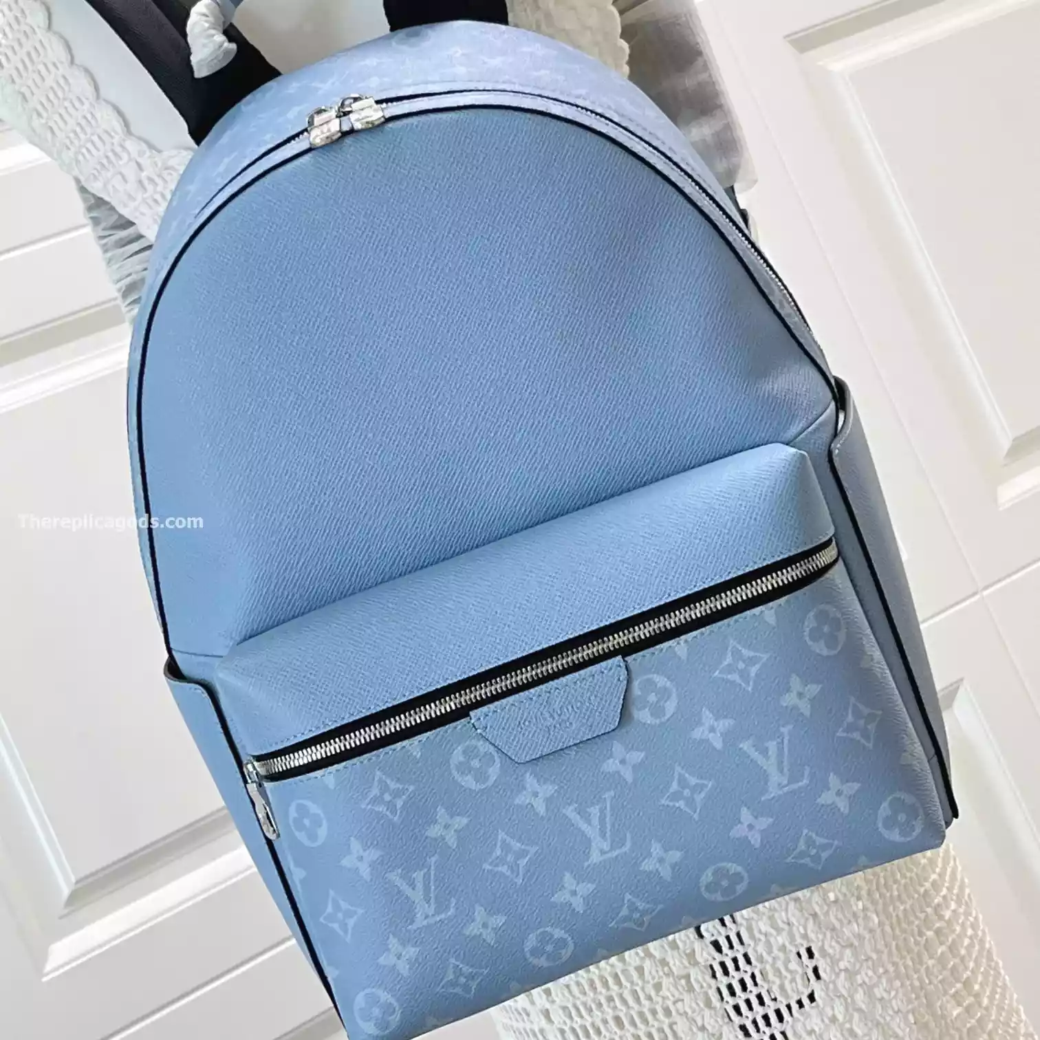 DISCOVERY BACKPACK PM SKY BLUE MONOGRAM CANVAS - LW321 DISCOVERY BACKPACK PM SKY BLUE MONOGRAM CANVAS