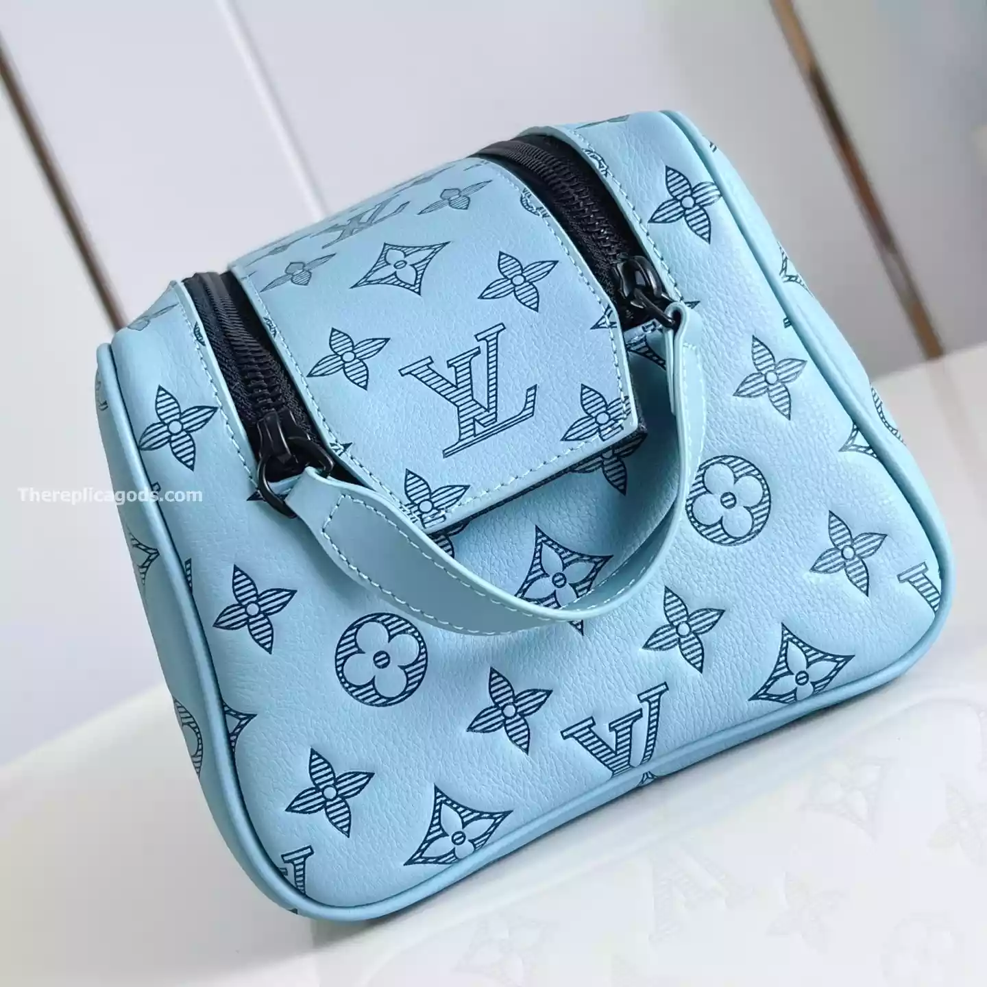 DOPP KIT BLUE MONOGRAM SHADOW - LW302 DOPP KIT BLUE MONOGRAM SHADOW