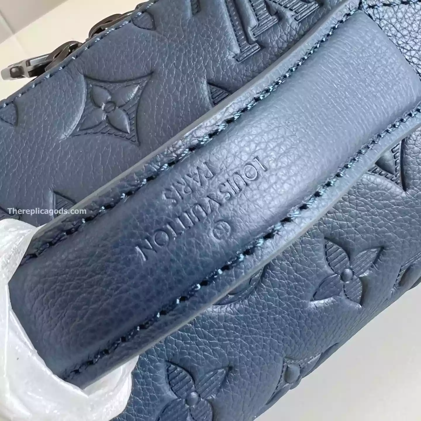 RUSH BUMBAG NAVY BLUE MONOGRAM SHADOW - LW304 RUSH BUMBAG NAVY BLUE MONOGRAM SHADOW