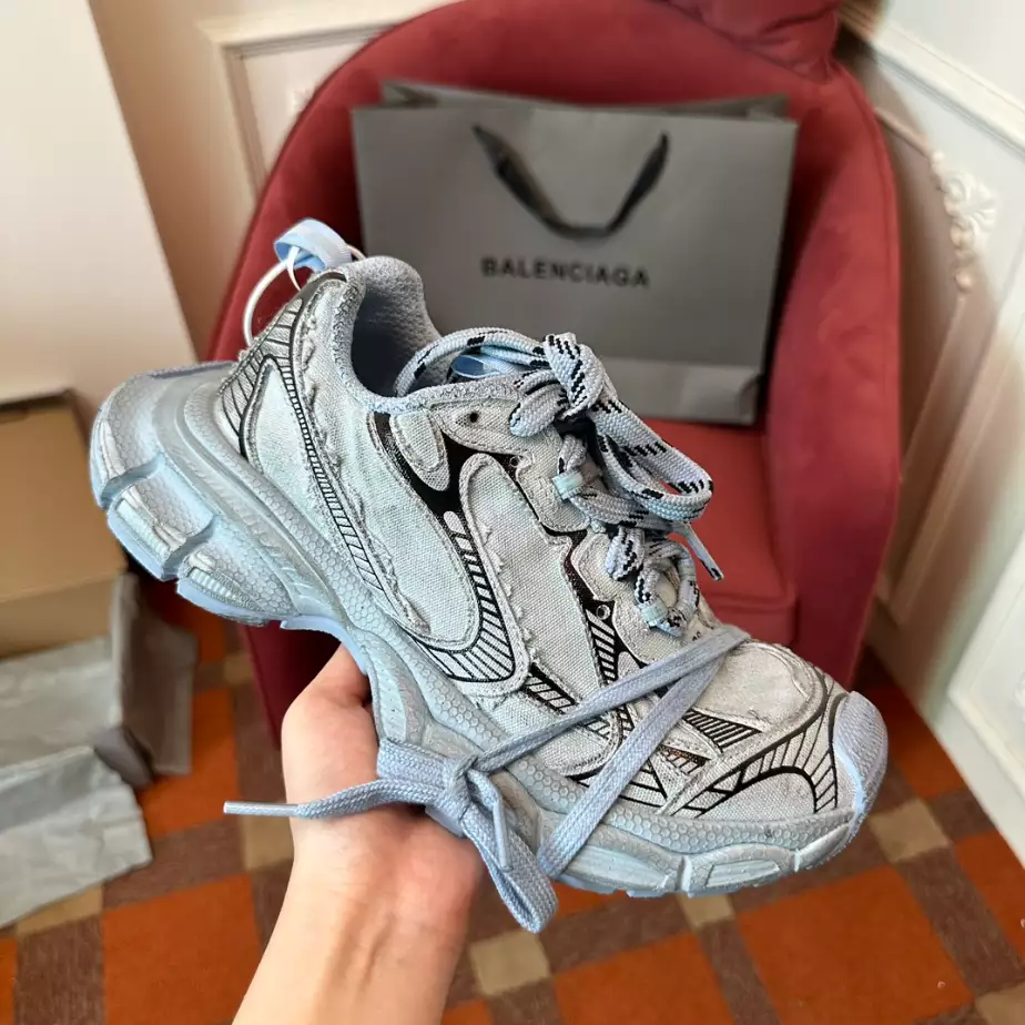 BALENCIAGA MEN'S 3XL SNEAKER - BLA101