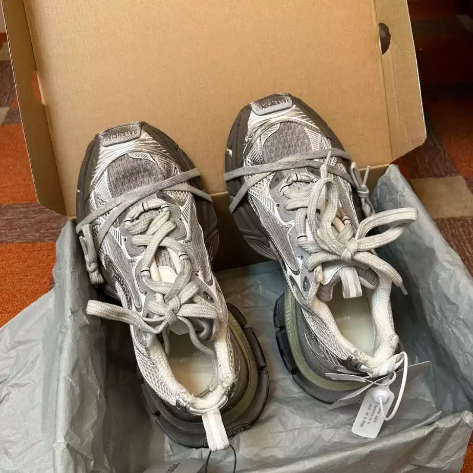 BALENCIAGA MEN'S 3XL SNEAKER - BLA111