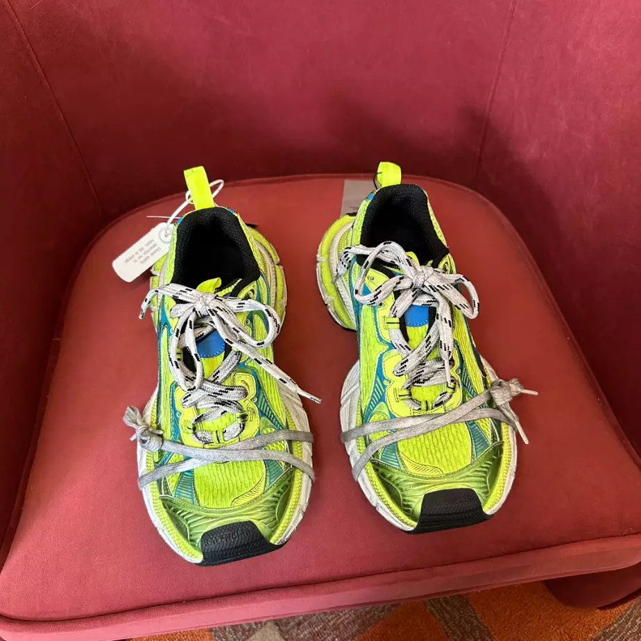 BALENCIAGA MEN'S 3XL SNEAKER - BLA112