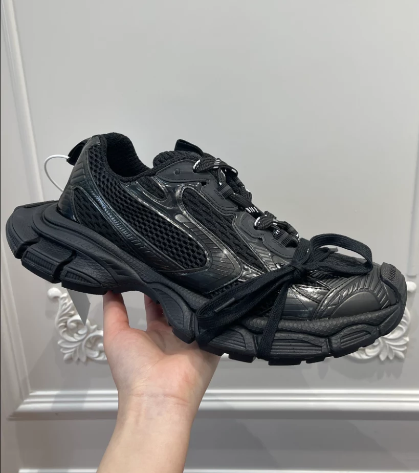 BALENCIAGA MEN'S 3XL SNEAKER - BLA116