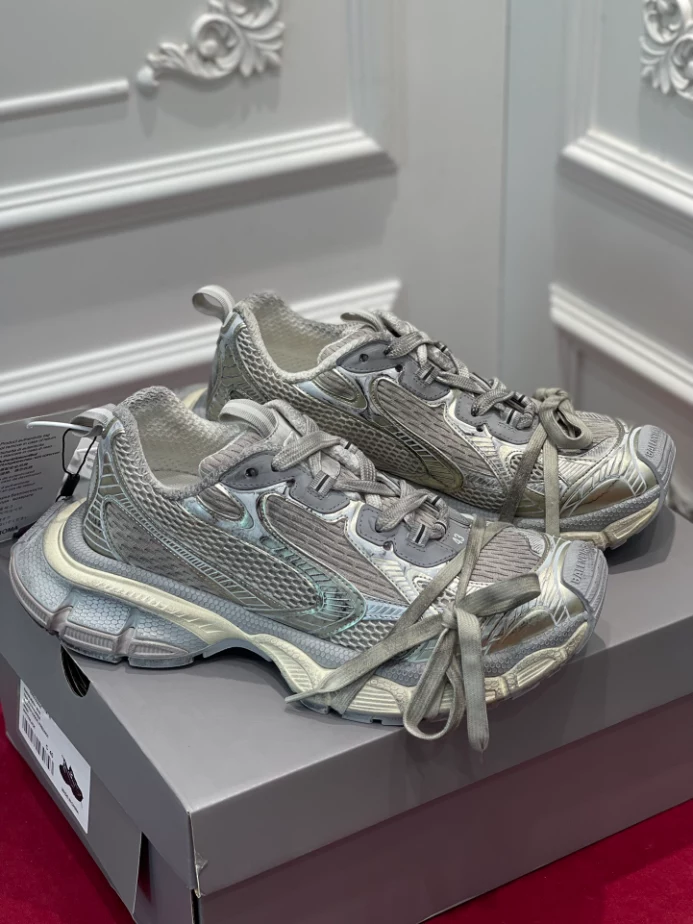 BALENCIAGA MEN'S 3XL SNEAKER - BLA117