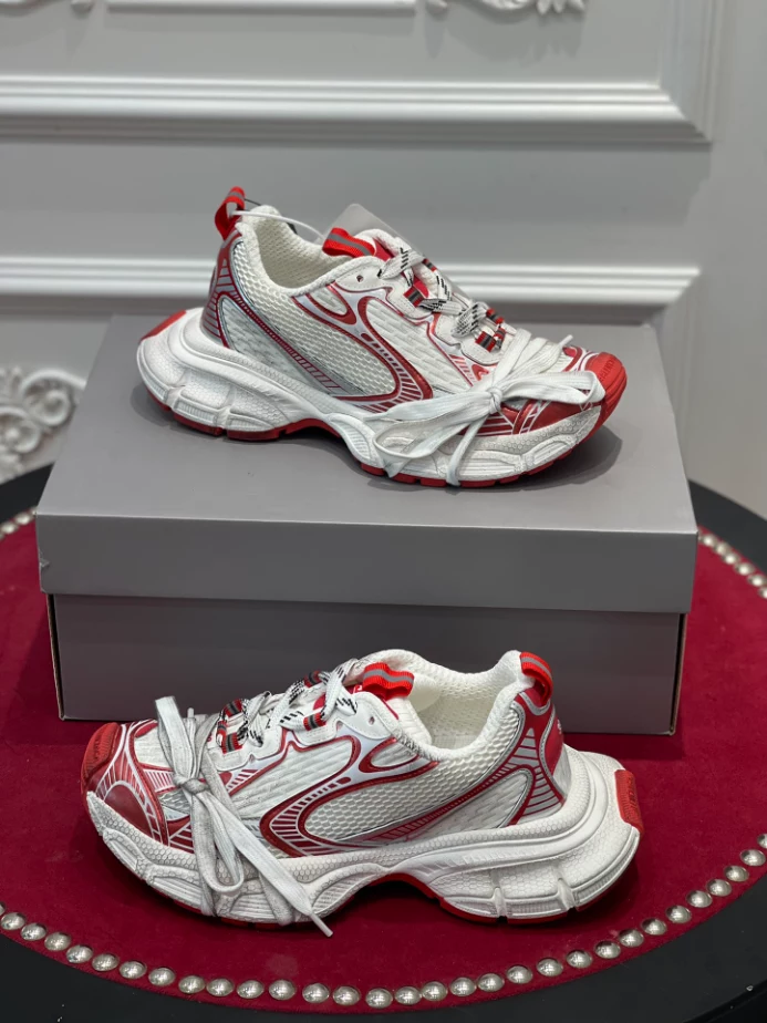 BALENCIAGA MEN'S 3XL SNEAKER - BLA118