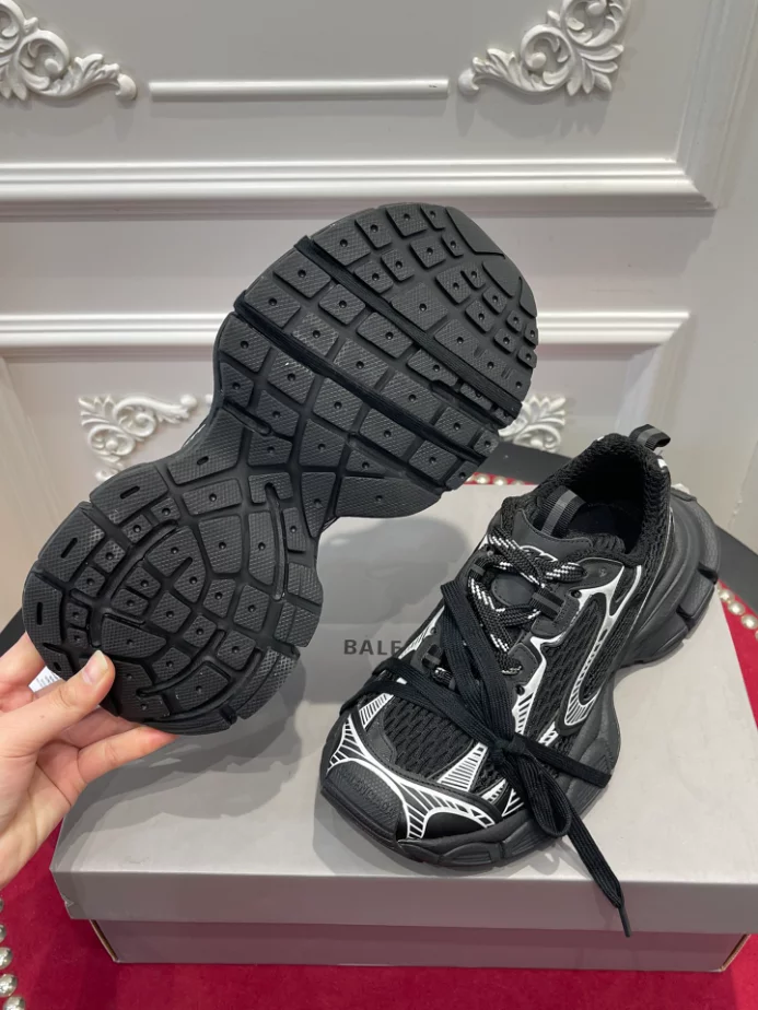 BALENCIAGA MEN'S 3XL SNEAKER - BLA119