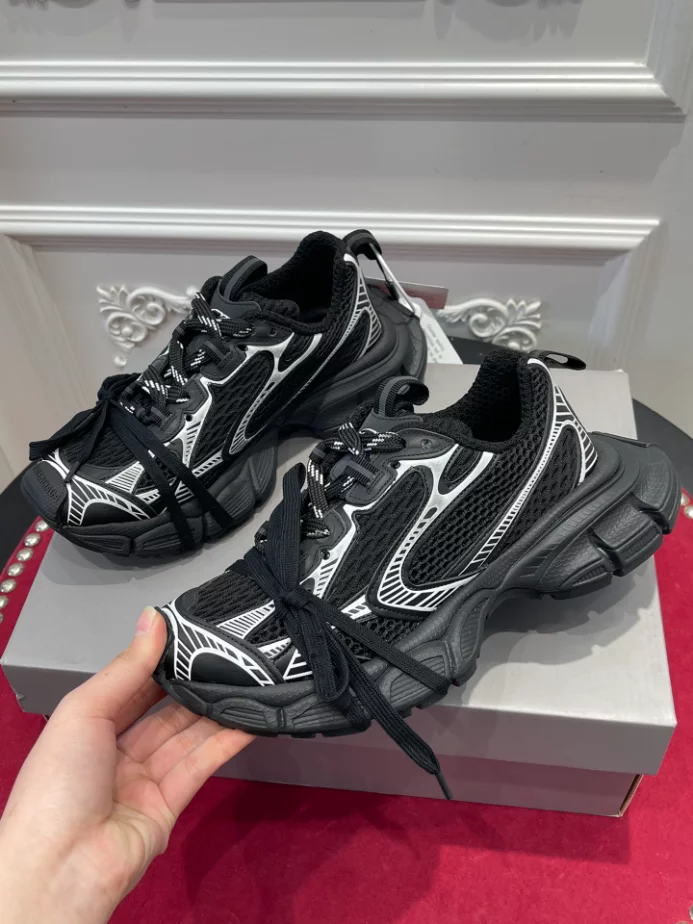 BALENCIAGA MEN'S 3XL SNEAKER - BLA119