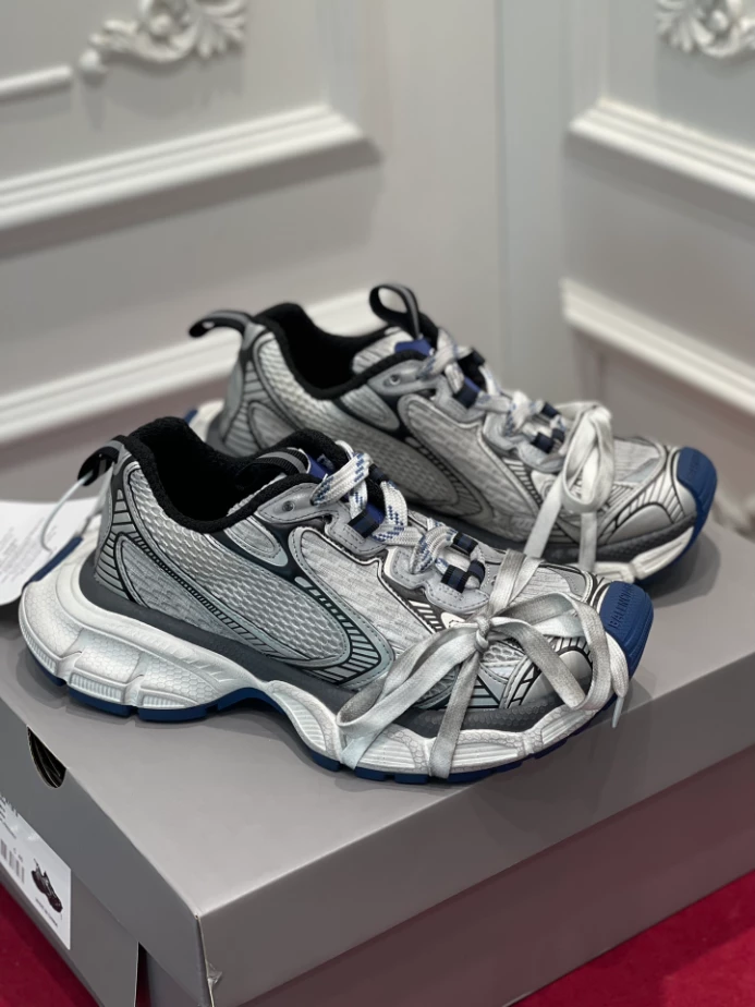 BALENCIAGA MEN'S 3XL SNEAKER - BLA122