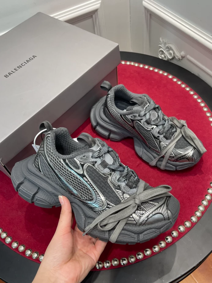 BALENCIAGA MEN'S 3XL SNEAKER - BLA123