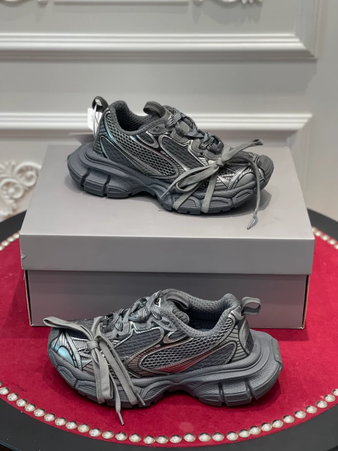 BALENCIAGA MEN'S 3XL SNEAKER - BLA123