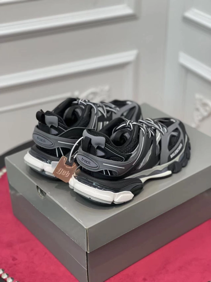 BALENCIAGA TRACK SNEAKER - BLA134