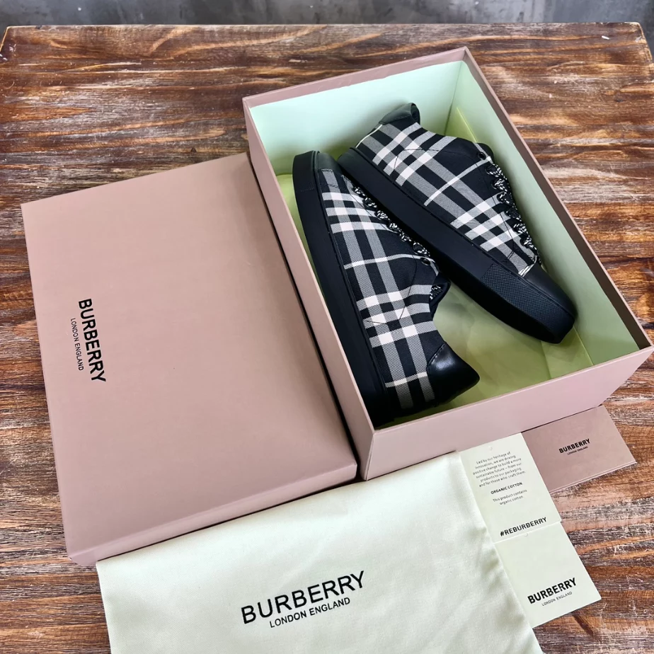 BURBERRY CHECK AND LEATHER SNEAKERS - BBR073