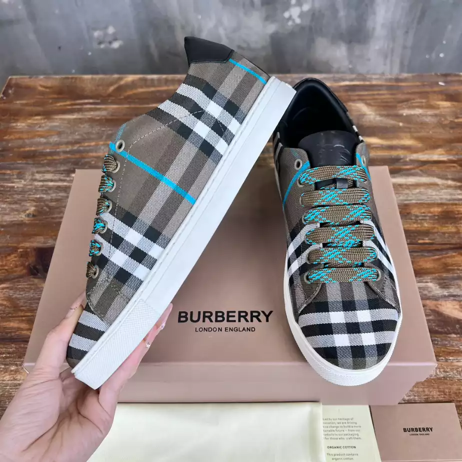 BURBERRY CHECK AND LEATHER SNEAKERS - BBR074