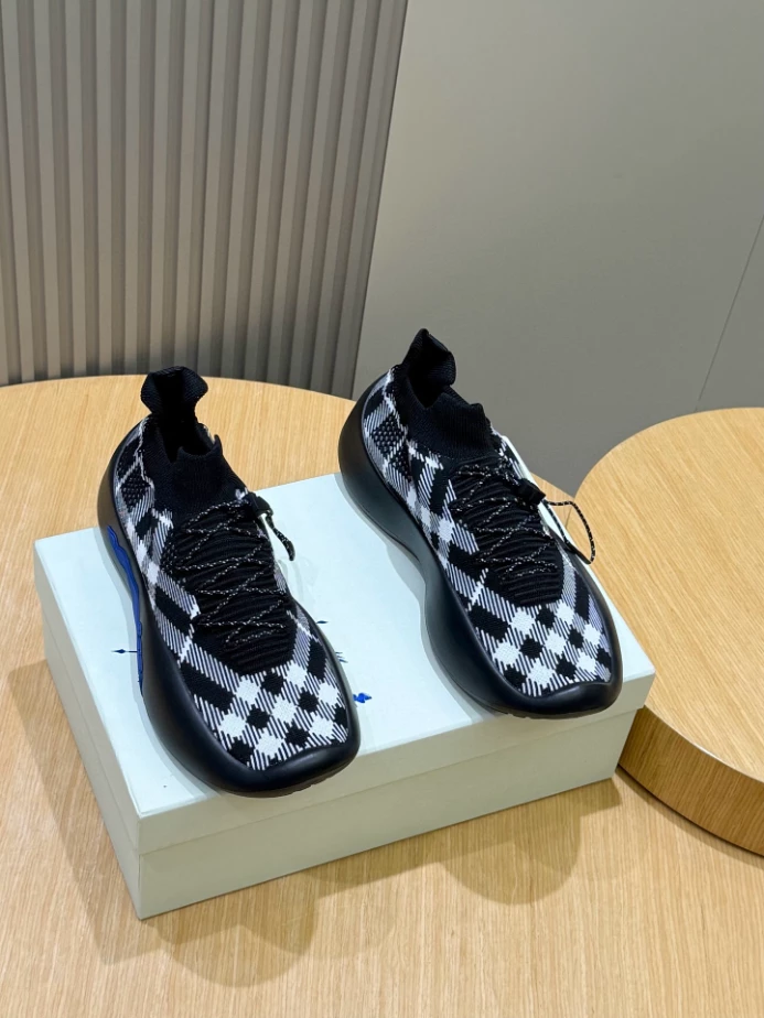 BURBERRY CHECK KNIT NEPTUNE SNEAKERS - BBR053