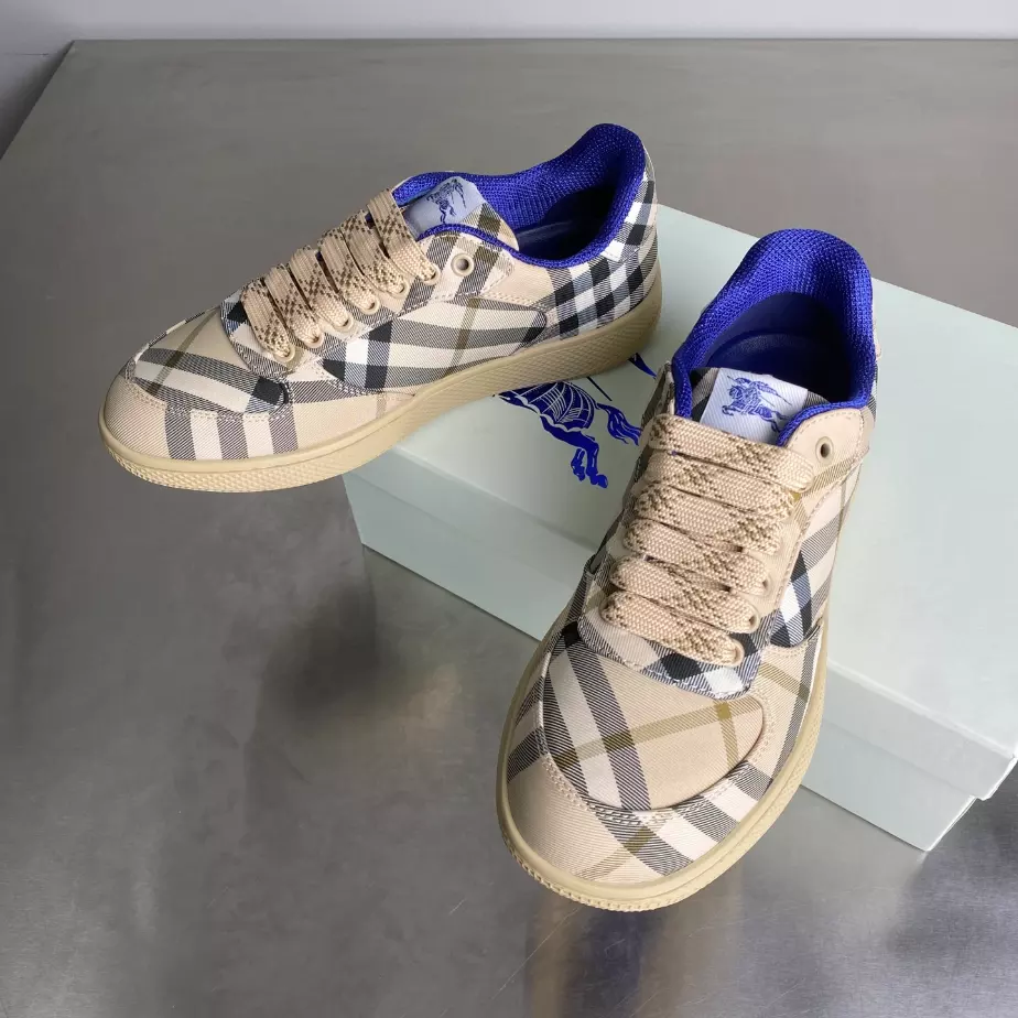 BURBERRY CHECK TERRACE SNEAKERS - BBR037