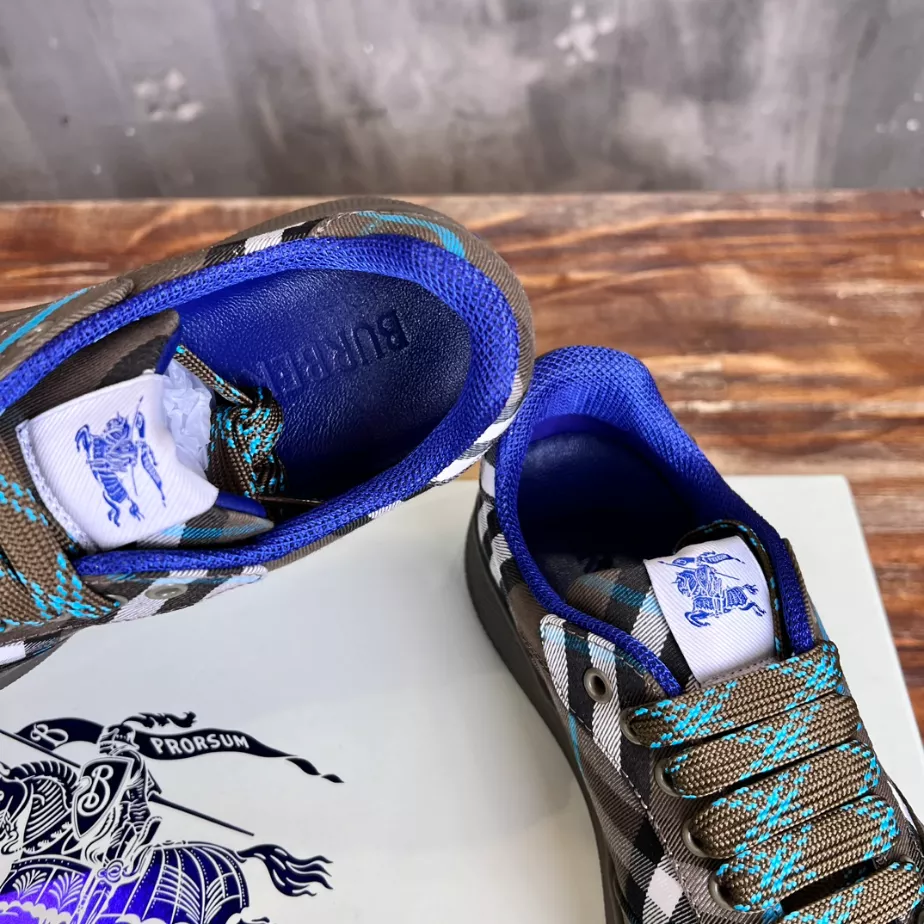 BURBERRY CHECK TERRACE SNEAKERS - BBR070