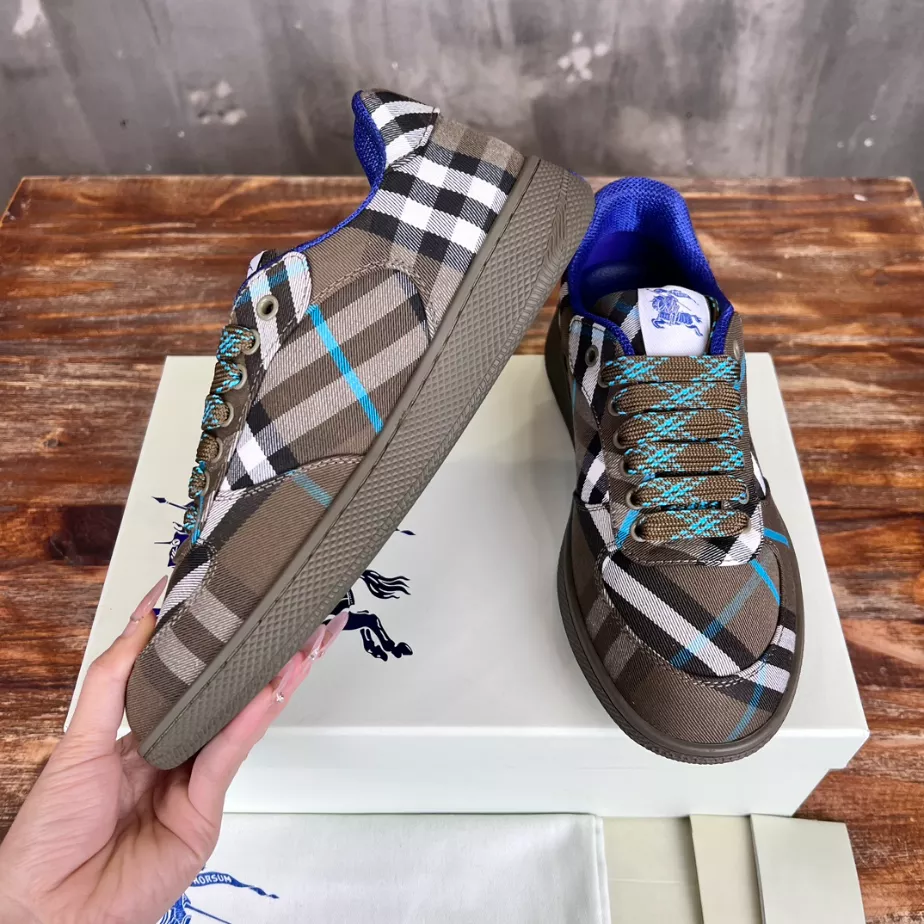 BURBERRY CHECK TERRACE SNEAKERS - BBR070
