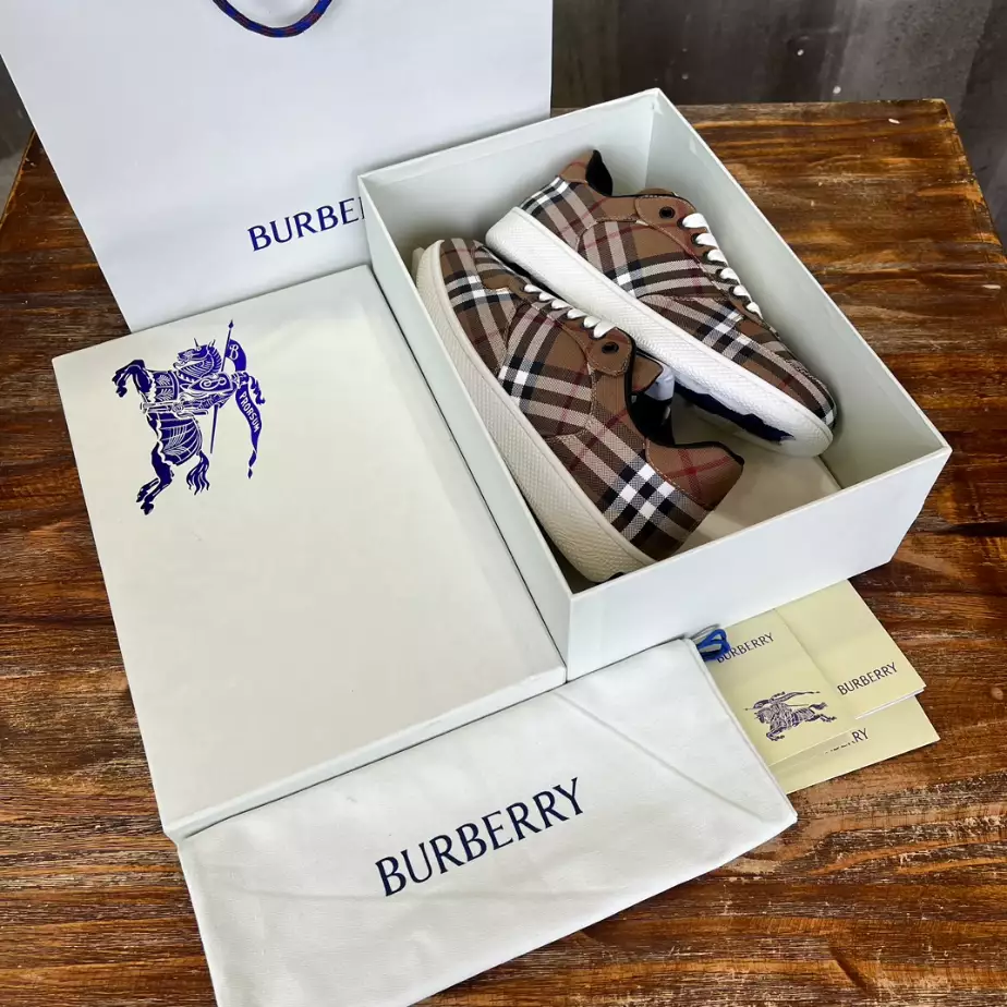 BURBERRY CHECK TERRACE SNEAKERS - BBR092