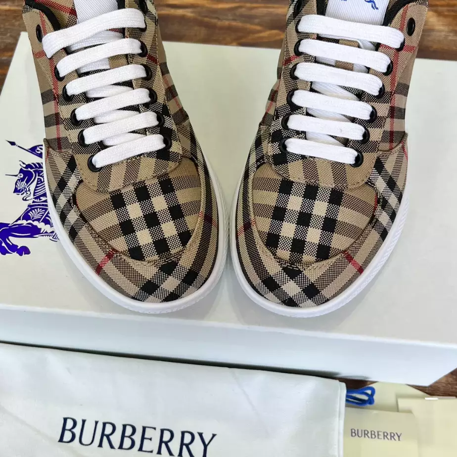 BURBERRY CHECK TERRACE SNEAKERS - BBR093