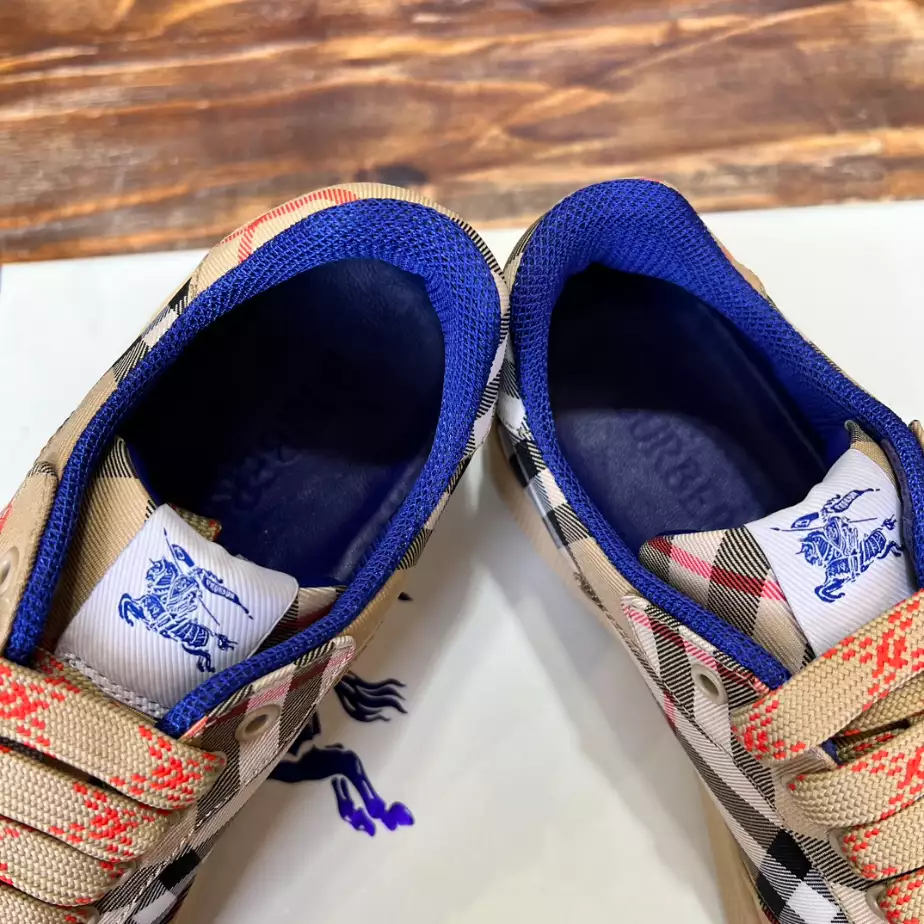 BURBERRY CHECK TERRACE SNEAKERS - BBR094