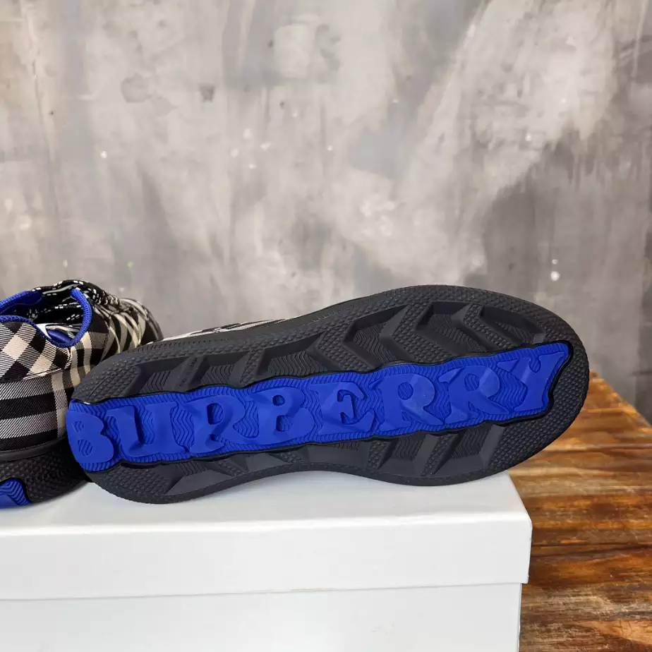 BURBERRY CHECK TERRACE SNEAKERS - BBR095