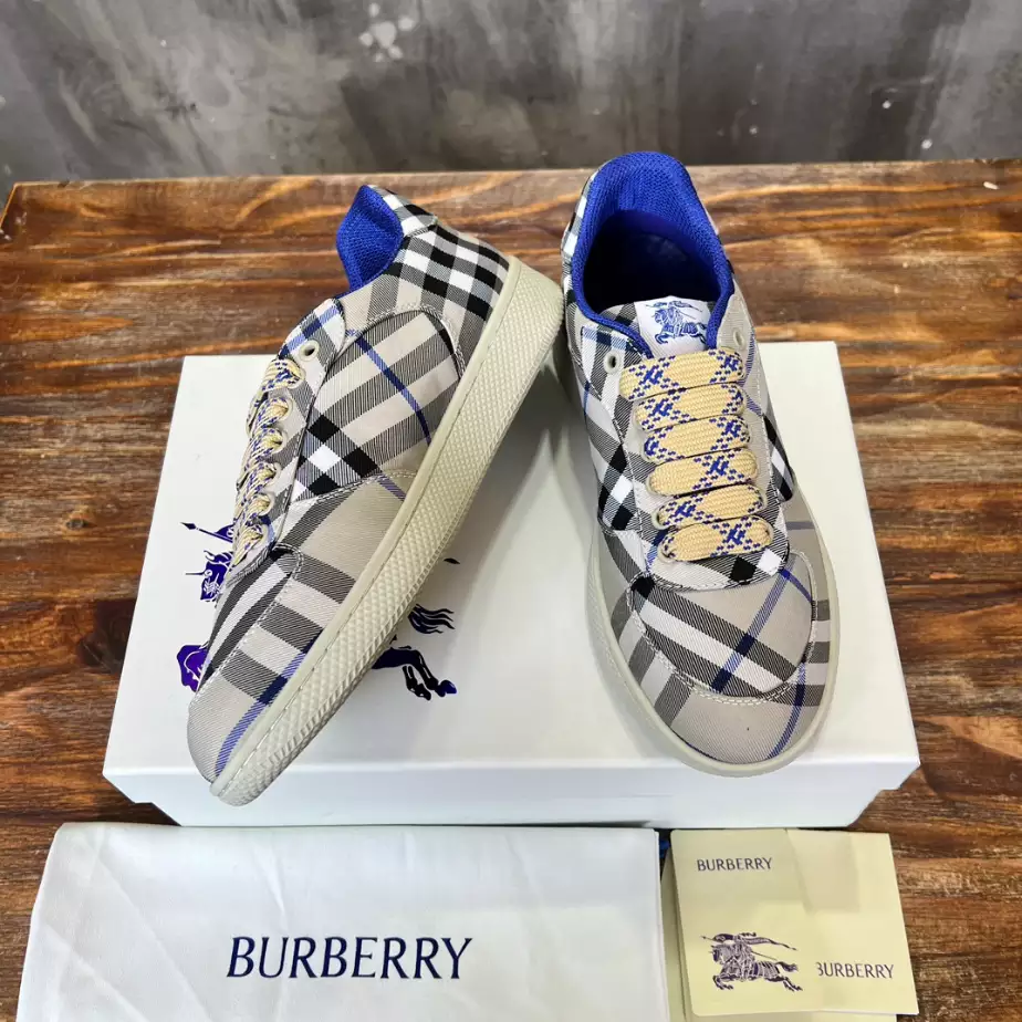 BURBERRY CHECK TERRACE SNEAKERS - BBR096