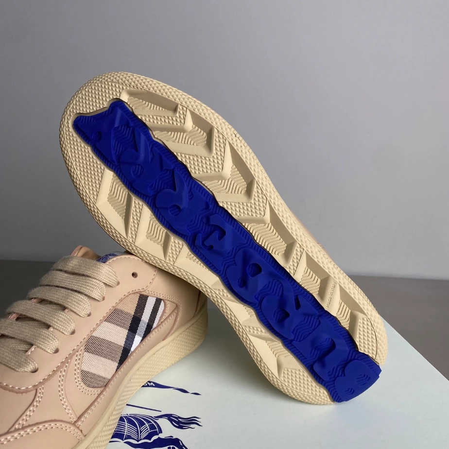 BURBERRY LEATHER AND CHECK TERRACE SNEAKERS - BBR036