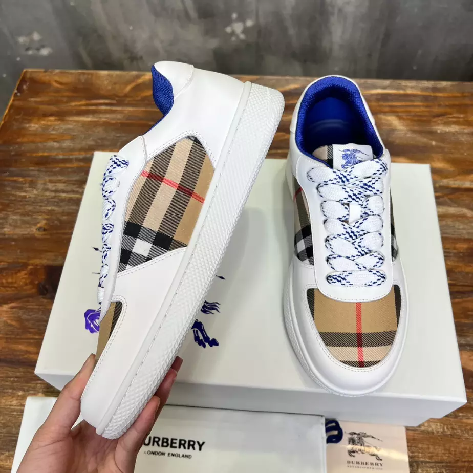 BURBERRY LEATHER AND CHECK TERRACE SNEAKERS - BBR083