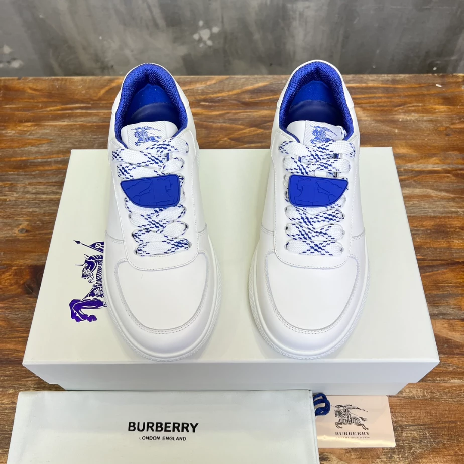 BURBERRY LEATHER SNEAKERS - BBR080