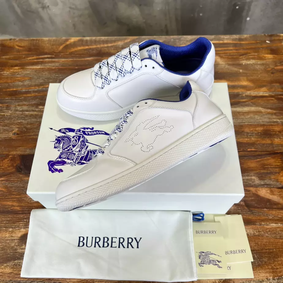 BURBERRY LEATHER STOCK SNEAKERS - BBR088