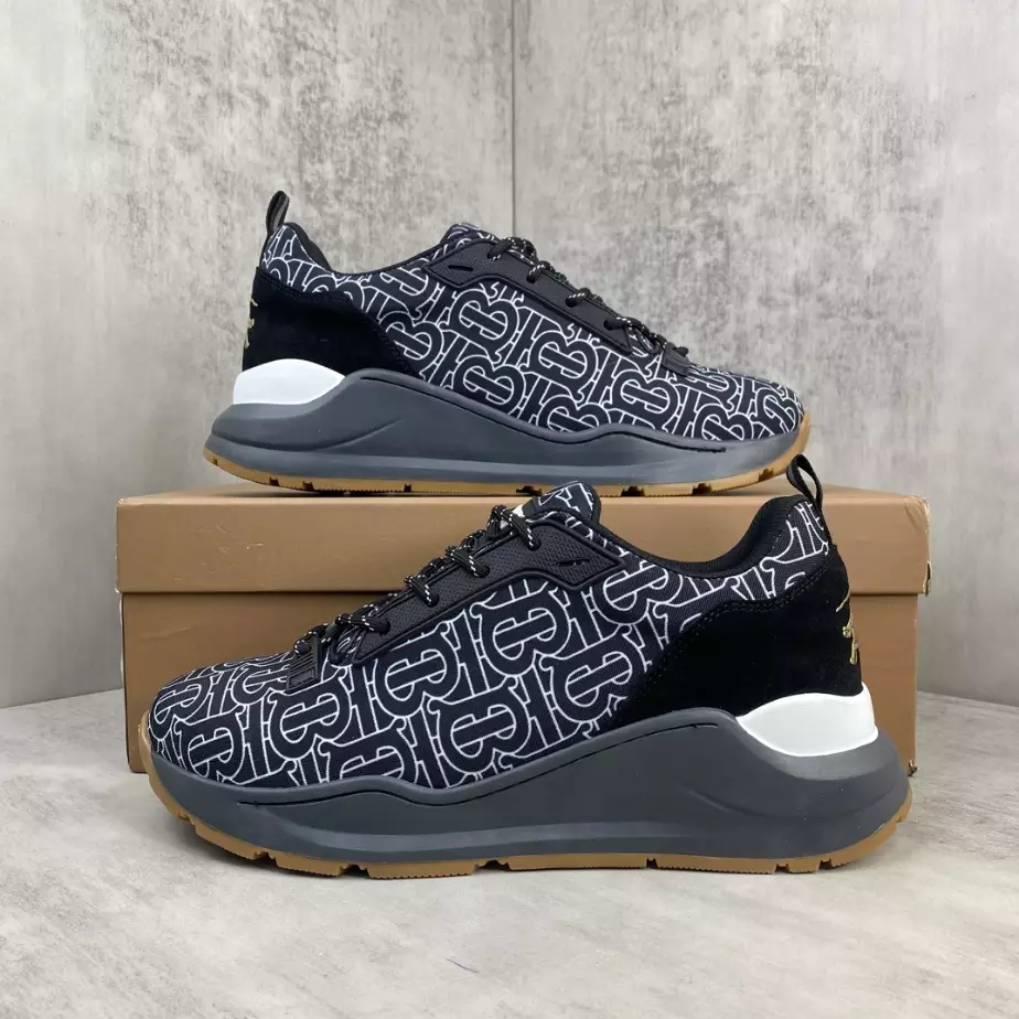 BURBERRY PLATFORM SNEAKERS - BBR059