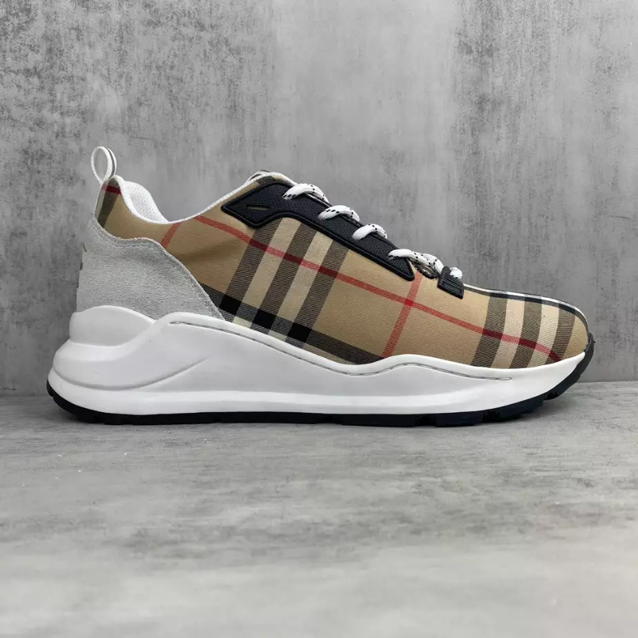 BURBERRY PLATFORM SNEAKERS - BBR061
