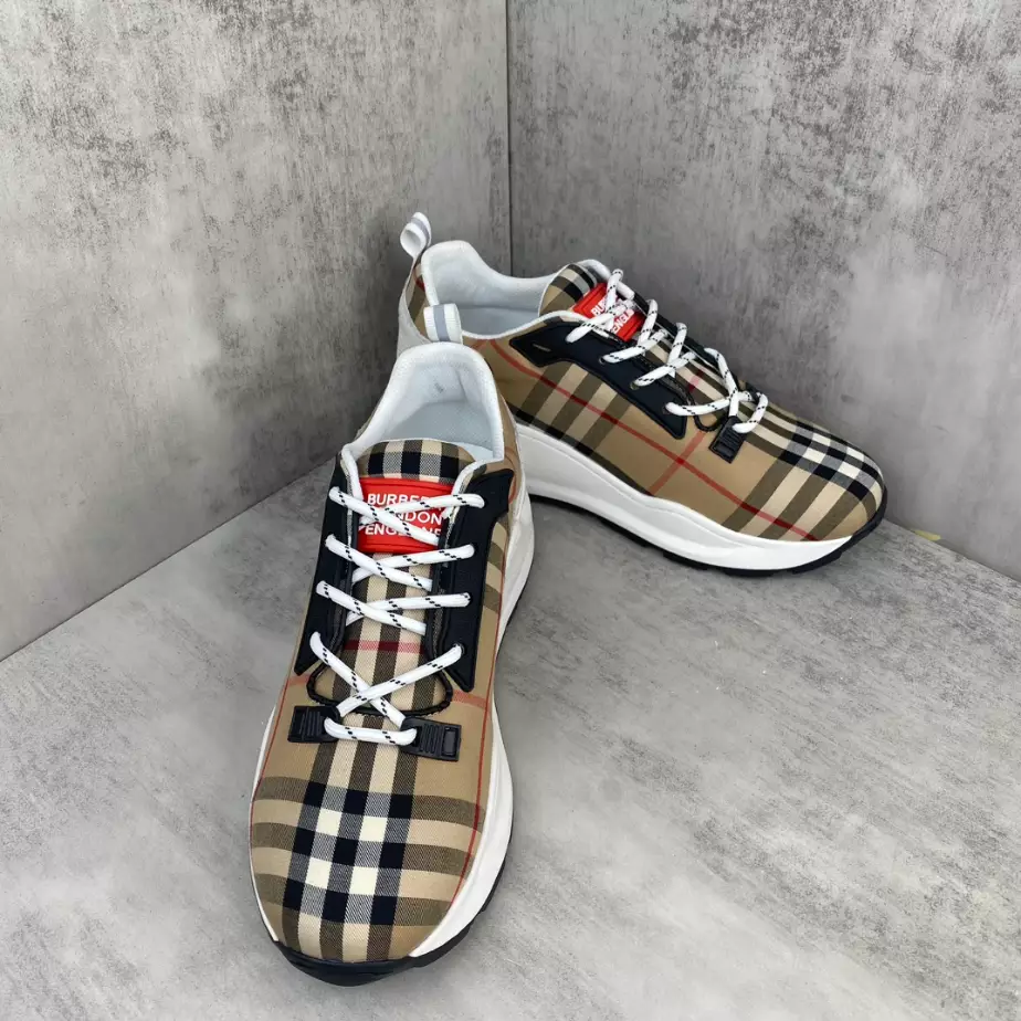 BURBERRY PLATFORM SNEAKERS - BBR061