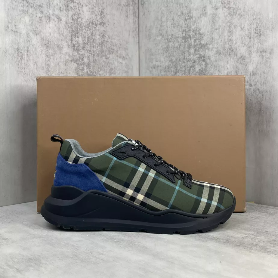 BURBERRY PLATFORM SNEAKERS - BBR063