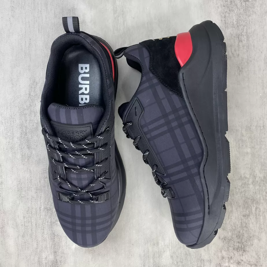 BURBERRY PLATFORM SNEAKERS - BBR064