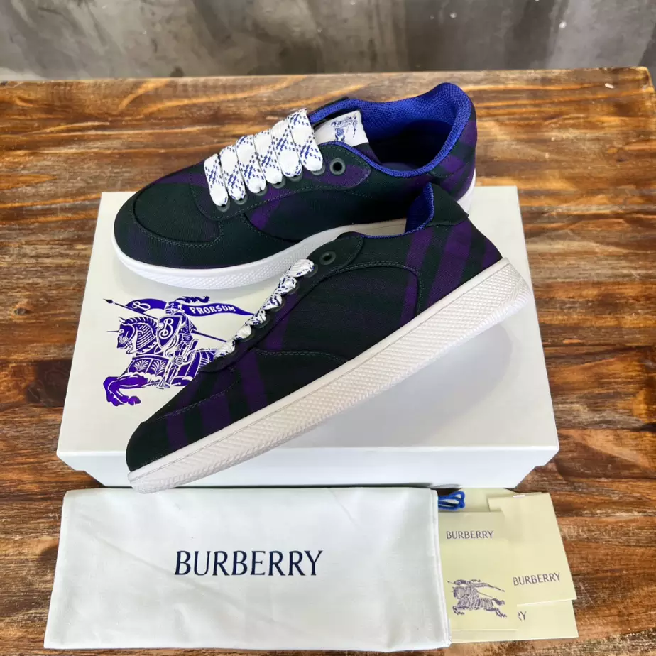 BURBERRY TERRACE SNEAKERS - BBR090