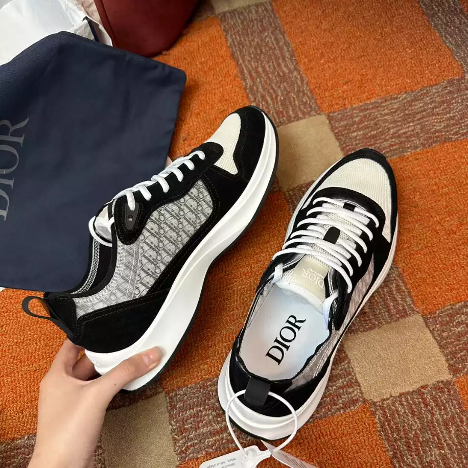 DIOR B25 RUNNER CASUAL SNEAKERS