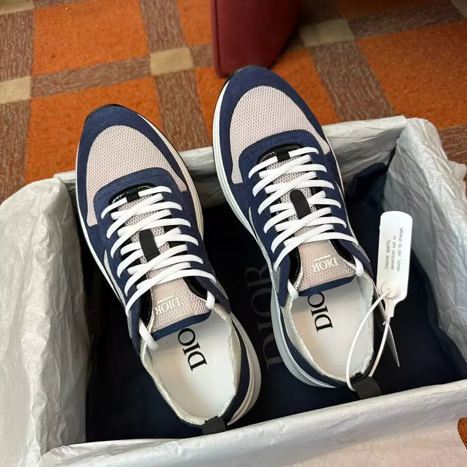 DIOR B25 RUNNER CASUAL SNEAKERS