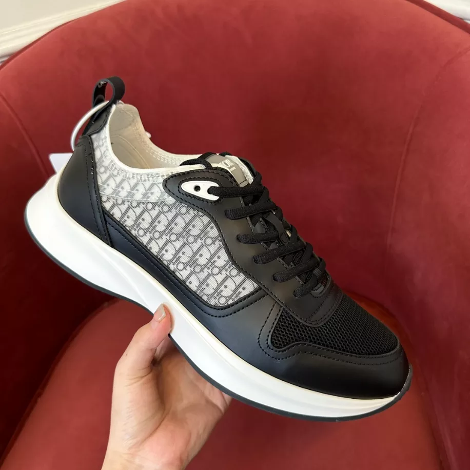 DIOR B25 RUNNER CASUAL SNEAKERS